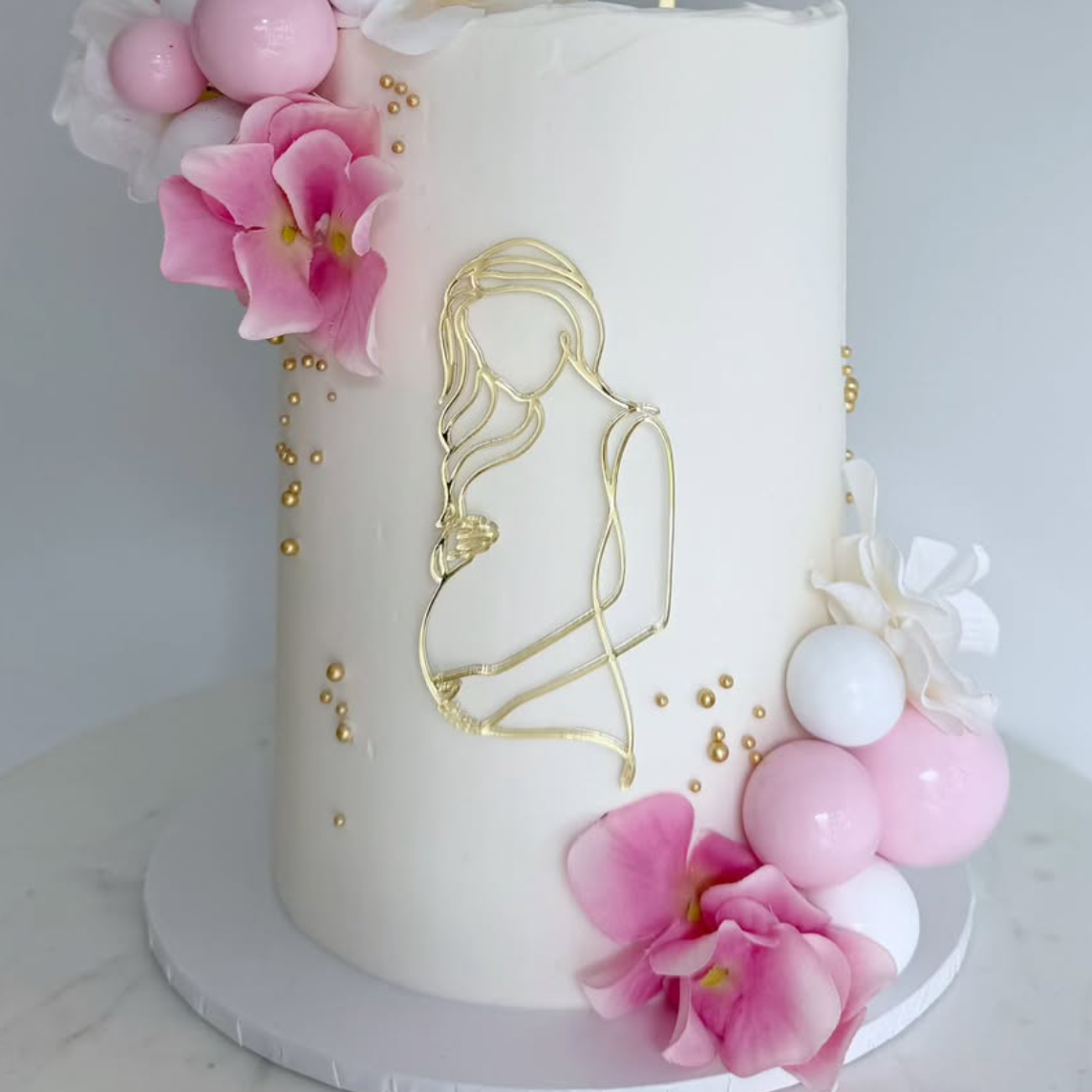 Pregnant Mumma Outline