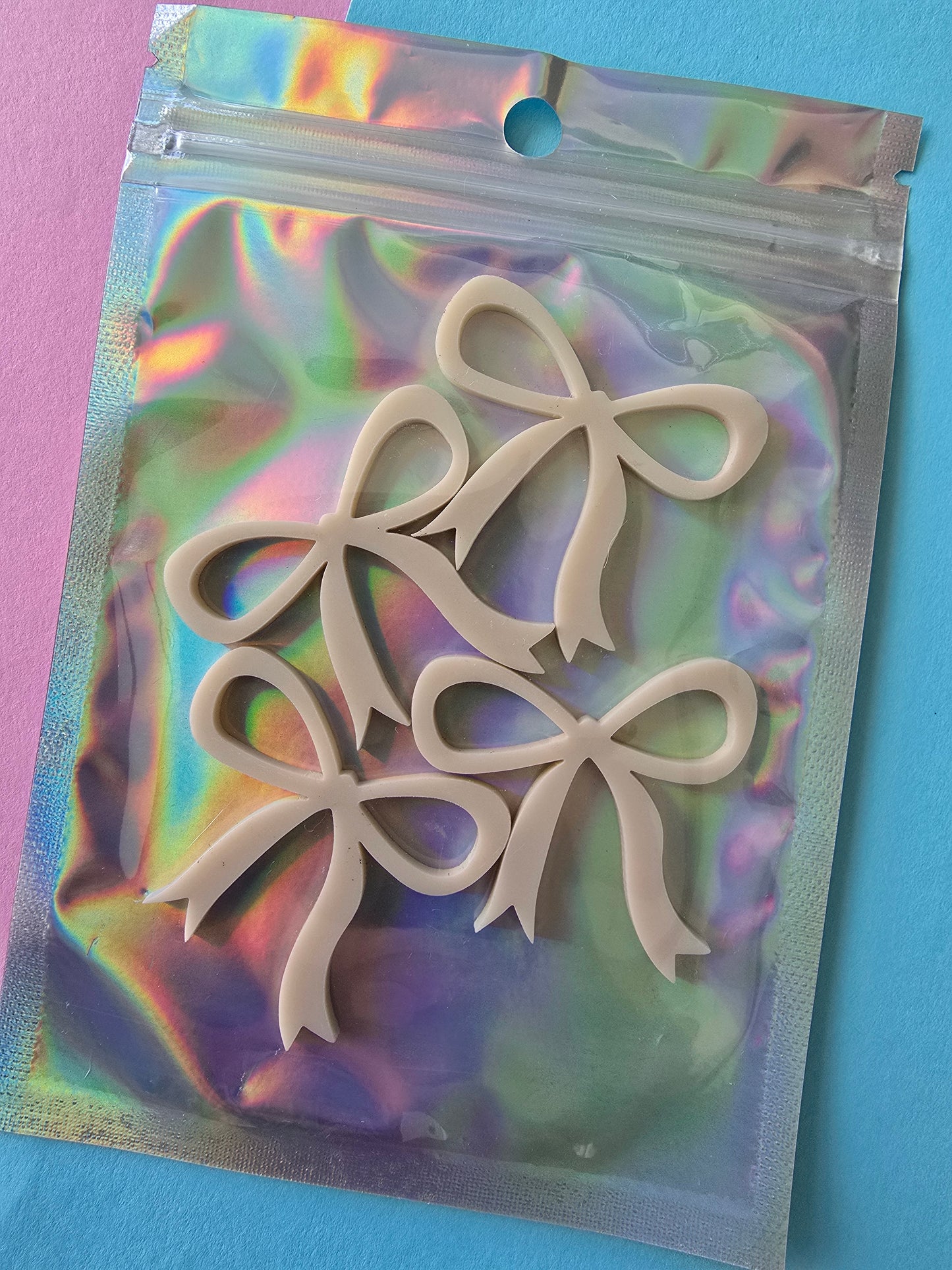 Bow Cupcake Charms - Beige - 4 pack